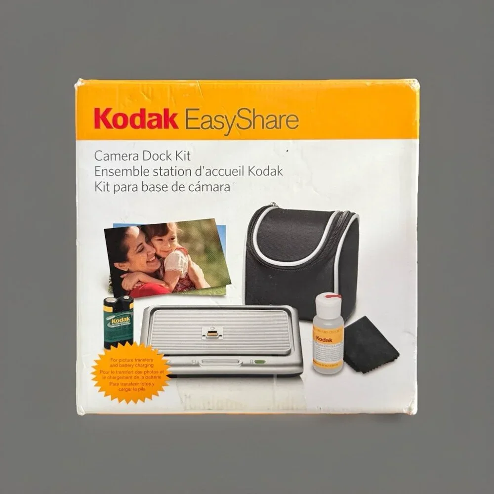 Kodak EasyShare Camera Dock Kit Dock Series C V Z P Camera Bag Lens Cleaning Kit